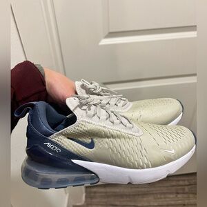 Nike tennis shoes